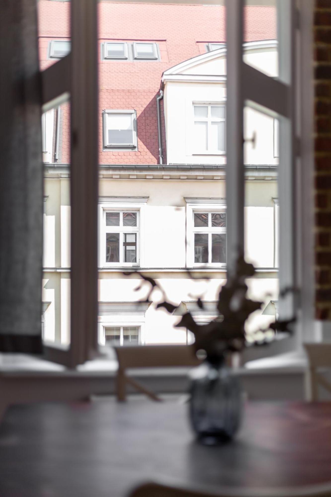 Klimatyczne Mieszkanie W Centrum Poznan Bagian luar foto